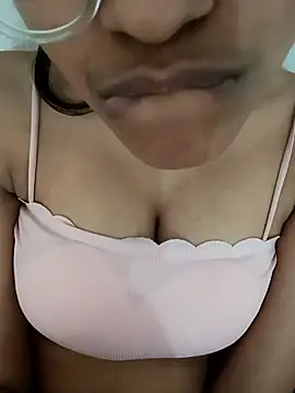 Zoya-Baby1 online show from October 30, 2025, 6:15 am