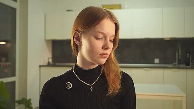 Snapshot of SongMalech chatting on October 31, 2025, 3:13 pm SongMalech online show from October 31, 2025, 3:13 pm