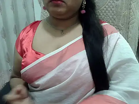 SexyRani2000 online show from May 17, 2026, 5:20 pm