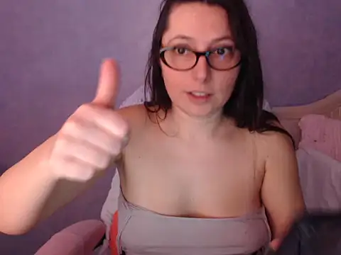 Snapshot of LuckyLisa23 chatting on March 19, 2026, 11:09 pm LuckyLisa23 online show from March 19, 2026, 11:09 pm