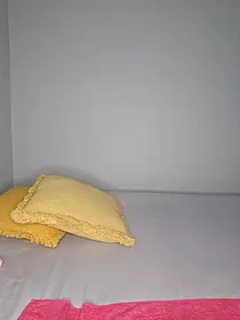 certifiedhottie2025 online show from November 13, 2025, 6:01 am