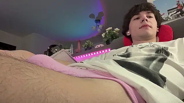 Jeremy1Scott online show from February 15, 2026, 3:25 am