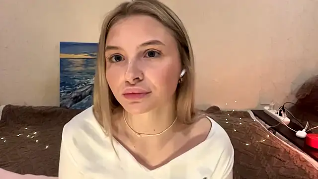 VictoriaMystery online show from October 27, 2025, 3:49 pm