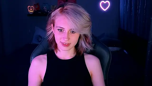 Snapshot of Keti_moon chatting on June 17, 2026, 7:48 pm Keti moon online show from June 17, 2026, 7:48 pm