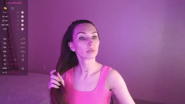 Lilith Sora online show from December 3, 2025, 6:21 am