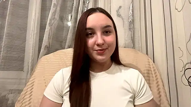 Snapshot of DaisyMolly chatting on October 31, 2025, 9:38 pm DaisyMolly online show from October 31, 2025, 9:38 pm