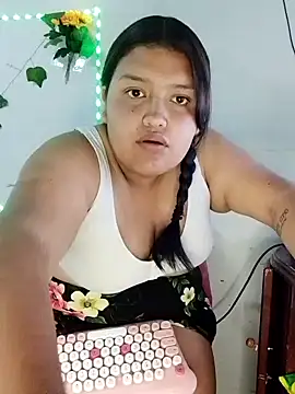 natt-bigass online show from November 6, 2025, 2:34 am