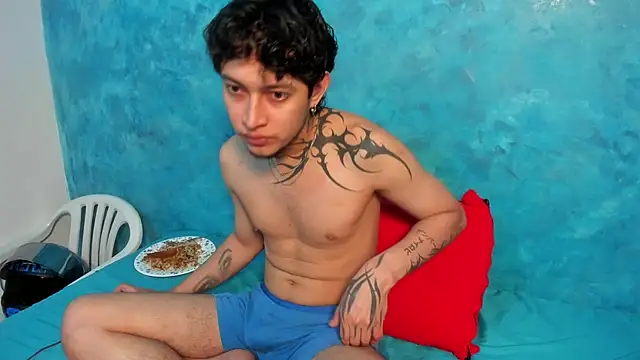 Snapshot of Sky_Wild chatting on February 10, 2026, 8:02 pm Sky Wild online show from February 10, 2026, 8:02 pm