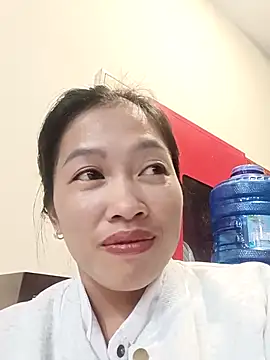 -Paige- online show from October 14, 2025, 3:24 pm