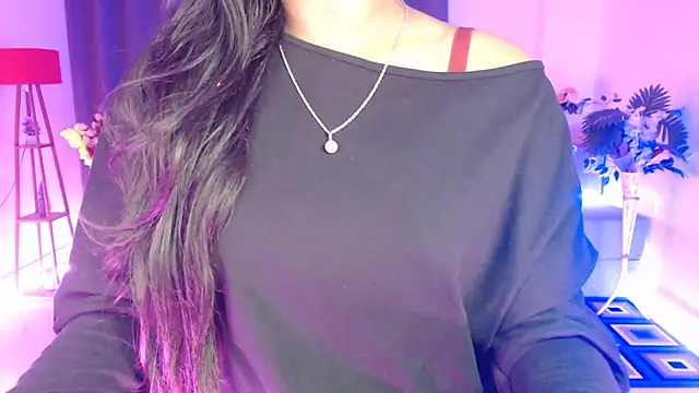 Snapshot of Rashiii_ chatting on February 11, 2026, 7:41 pm Rashiii online show from February 11, 2026, 7:41 pm