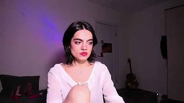 nightfloatt online show from December 17, 2025, 1:06 pm