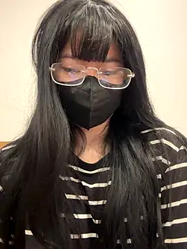 Snapshot of Suzie_X chatting on December 18, 2025, 6:30 am Suzie X online show from December 18, 2025, 6:30 am