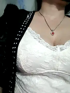 LalayCii online show from October 22, 2025, 5:13 pm