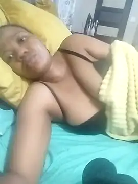 CaramelBoootie online show from January 12, 2026, 5:40 pm