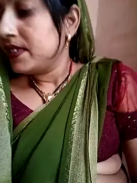 Snapshot of Rayal_bhabi chatting on January 12, 2026, 10:42 am Rayal bhabi online show from January 12, 2026, 10:42 am