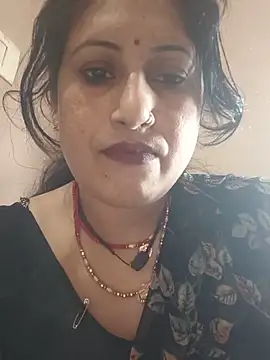 Snapshot of Rayal_bhabi chatting on June 11, 2026, 9:51 am Rayal bhabi online show from June 11, 2026, 9:51 am
