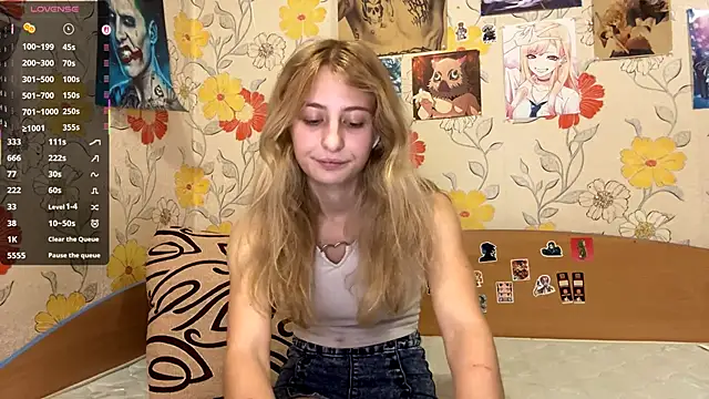 AmeliLia online show from November 3, 2025, 3:46 pm