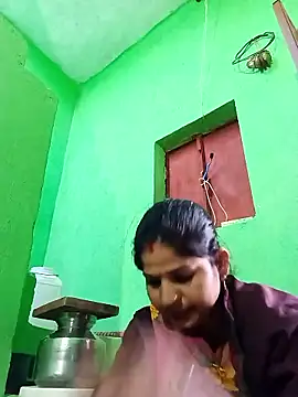 Snapshot of Karishma_cute chatting on December 5, 2025, 11:52 am Karishma cute online show from December 5, 2025, 11:52 am