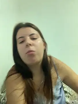 Snapshot of MiraCastellon chatting on October 29, 2025, 12:07 pm MiraCastellon online show from October 29, 2025, 12:07 pm