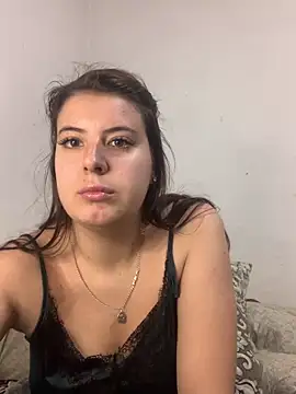 MiraCastellon online show from December 2, 2025, 11:15 am