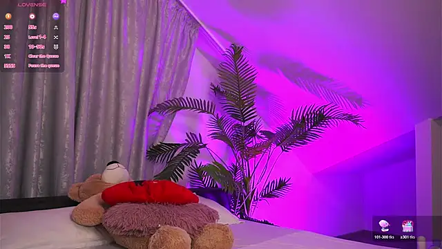 Snapshot of TenderSin chatting on April 10, 2026, 1:44 am TenderSin online show from April 10, 2026, 1:44 am