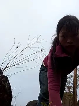 siusiu-00 online show from December 4, 2025, 12:42 am