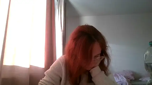 Snapshot of LuckySLove chatting on June 7, 2026, 5:38 pm LuckySLove online show from June 7, 2026, 5:38 pm