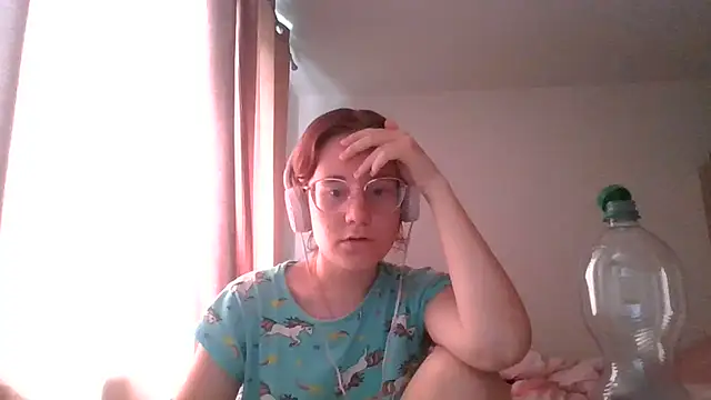 Snapshot of LuckySLove chatting on July 3, 2026, 1:17 pm LuckySLove online show from July 3, 2026, 1:17 pm