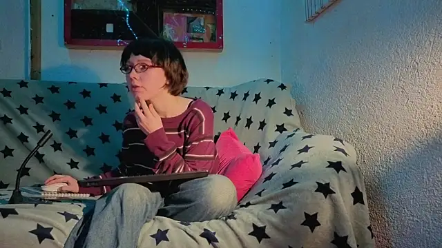 Snapshot of ReincarnatedAngel chatting on October 16, 2025, 5:58 pm ReincarnatedAngel online show from October 16, 2025, 5:58 pm