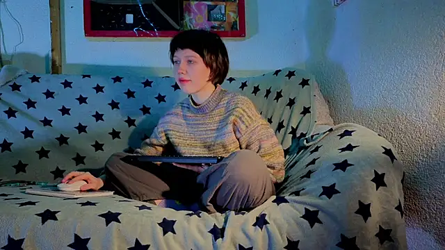 Snapshot of ReincarnatedAngel chatting on October 19, 2025, 5:02 pm ReincarnatedAngel online show from October 19, 2025, 5:02 pm