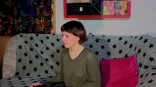 Snapshot of ReincarnatedAngel chatting on October 20, 2025, 7:25 pm ReincarnatedAngel online show from October 20, 2025, 7:25 pm