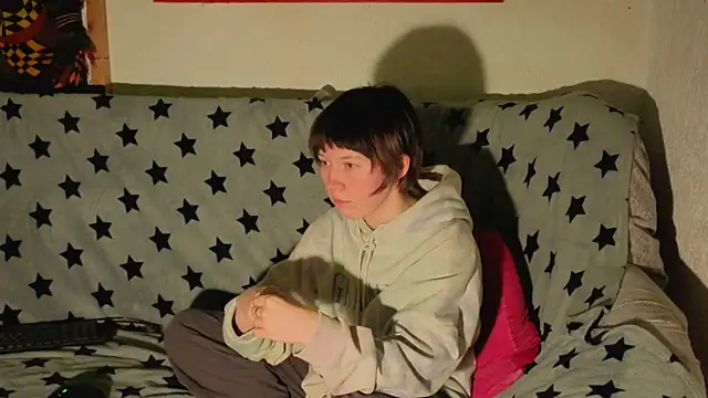 Snapshot of ReincarnatedAngel chatting on October 23, 2025, 8:51 pm ReincarnatedAngel online show from October 23, 2025, 8:51 pm