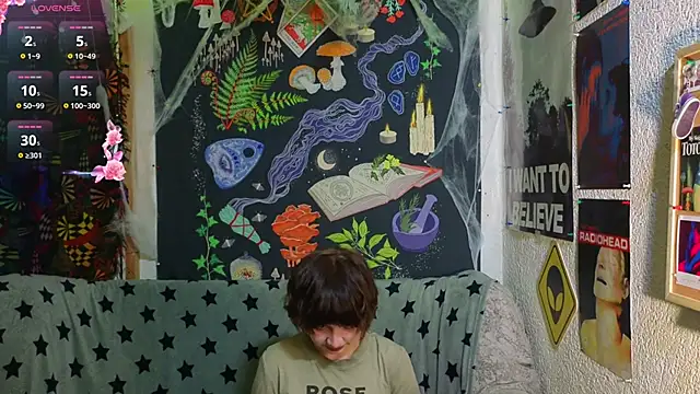 Snapshot of ReincarnatedAngel chatting on November 26, 2025, 8:54 pm ReincarnatedAngel online show from November 26, 2025, 8:54 pm