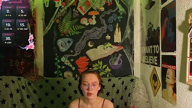 Snapshot of ReincarnatedAngel chatting on November 27, 2025, 8:55 pm ReincarnatedAngel online show from November 27, 2025, 8:55 pm