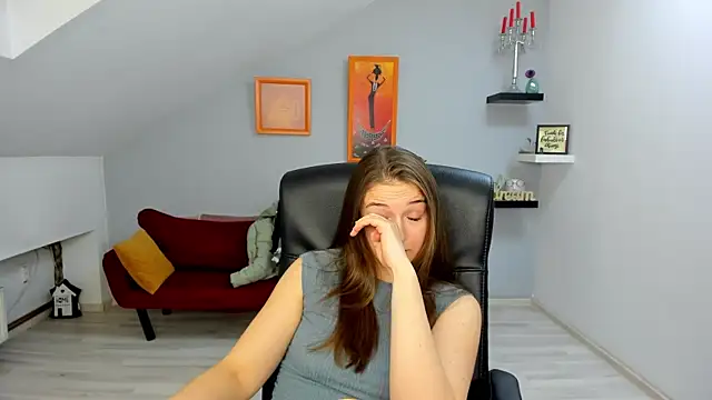 AnneWilsonn online show from January 13, 2026, 1:16 pm