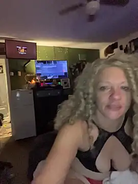 queenkelly1234 online show from October 29, 2025, 2:36 am