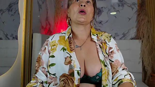 Snapshot of _Pamelamilf chatting on November 27, 2025, 6:21 pm Pamelamilf online show from November 27, 2025, 6:21 pm