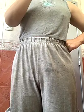 Snapshot of La-Gatiita-trans chatting on November 10, 2025, 2:16 pm La-Gatiita-trans online show from November 10, 2025, 2:16 pm