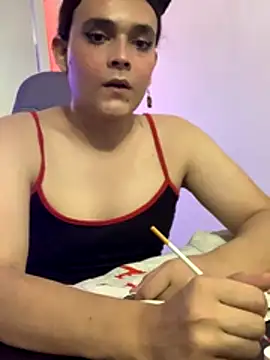 Snapshot of La-Gatiita-trans chatting on November 14, 2025, 1:59 am La-Gatiita-trans online show from November 14, 2025, 1:59 am