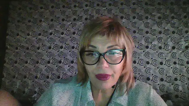 Lia Ray online show from November 18, 2025, 9:41 pm