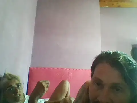 Snapshot of cojeelcamino chatting on November 1, 2025, 8:00 pm cojeelcamino online show from November 1, 2025, 8:00 pm