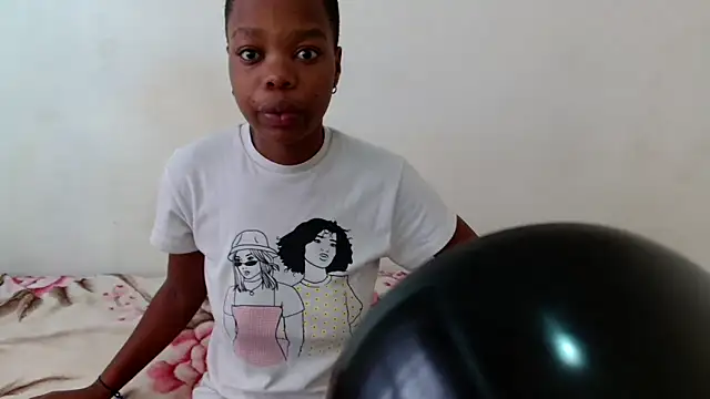 SexyLatoya05 online show from November 29, 2025, 5:10 am