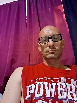 whateveruwanthowever online show from November 17, 2025, 5:52 pm