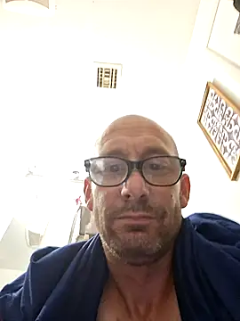 whateveruwanthowever online show from November 24, 2025, 12:32 am