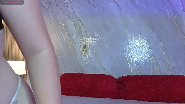 Lexie Rossee online show from February 17, 2026, 9:32 pm