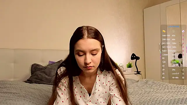 La L U N E online show from October 29, 2025, 4:31 pm