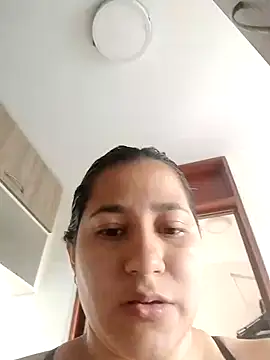 kassandra luxury online show from November 28, 2025, 6:43 pm