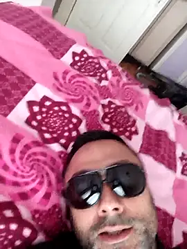 koruhkn online show from April 1, 2026, 9:43 am