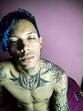 Snapshot of Overinktt chatting on December 2, 2025, 12:16 am Overinktt online show from December 2, 2025, 12:16 am