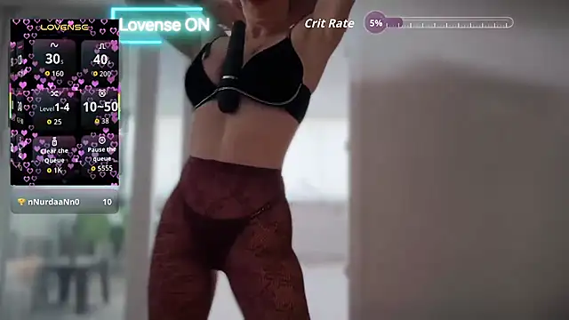 Snapshot of _Nefertiti chatting on November 23, 2025, 10:15 am Nefertiti online show from November 23, 2025, 10:15 am